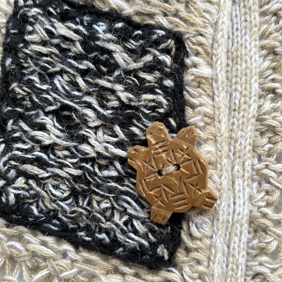 Christopher & Banks embroidered open weave sweater S-M - Picture 3 of 8